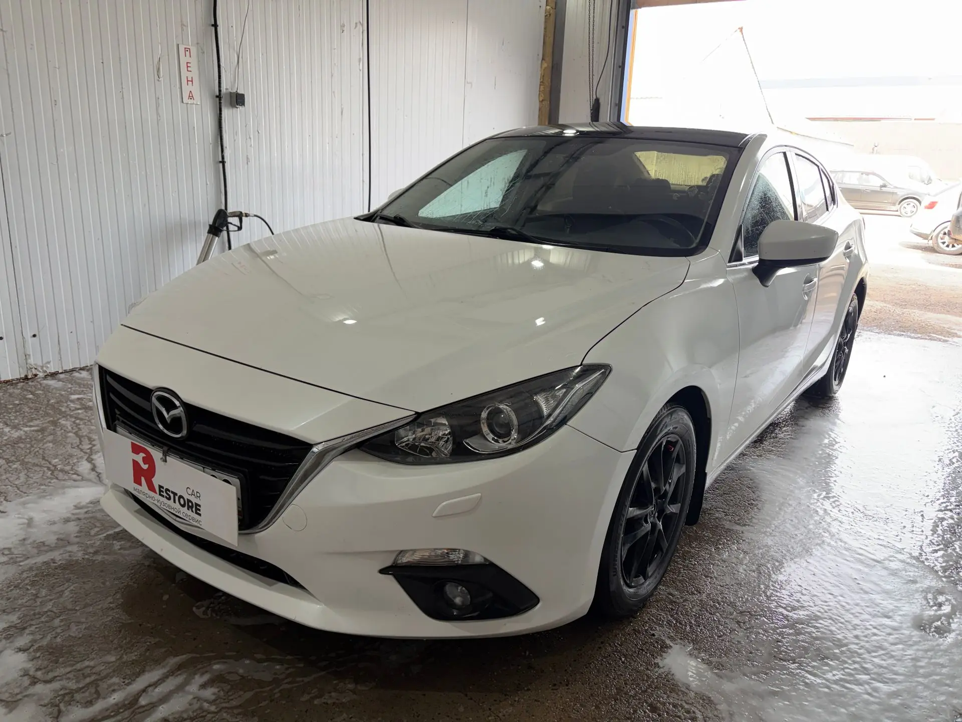 🚘 Mazda 3