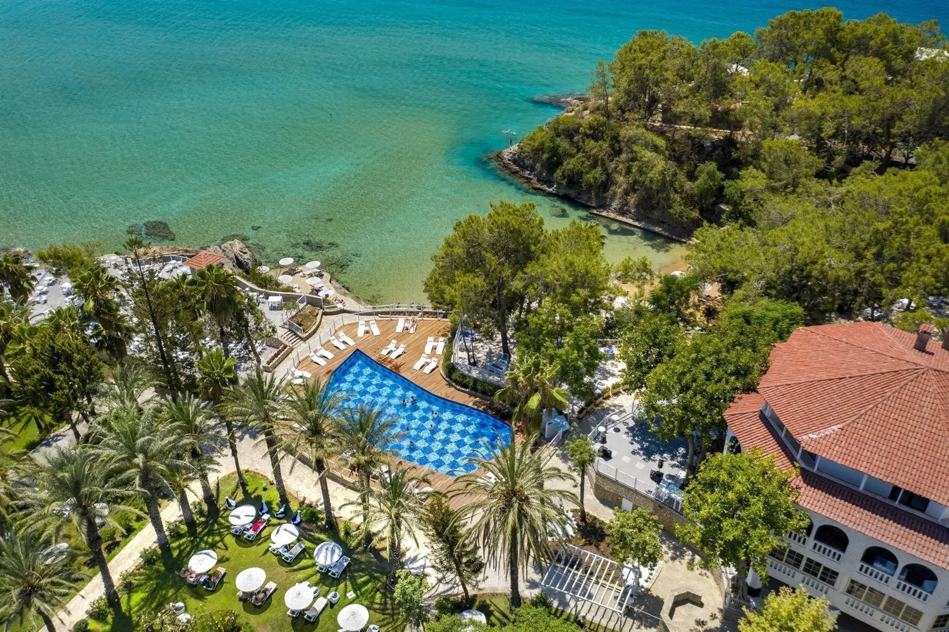 🍁 ИДЕАЛЬНЫЕ ОСЕННИЕ КАНИКУЛЫ У МОРЯ: Utopia Beach Club 5 по супер-цене!