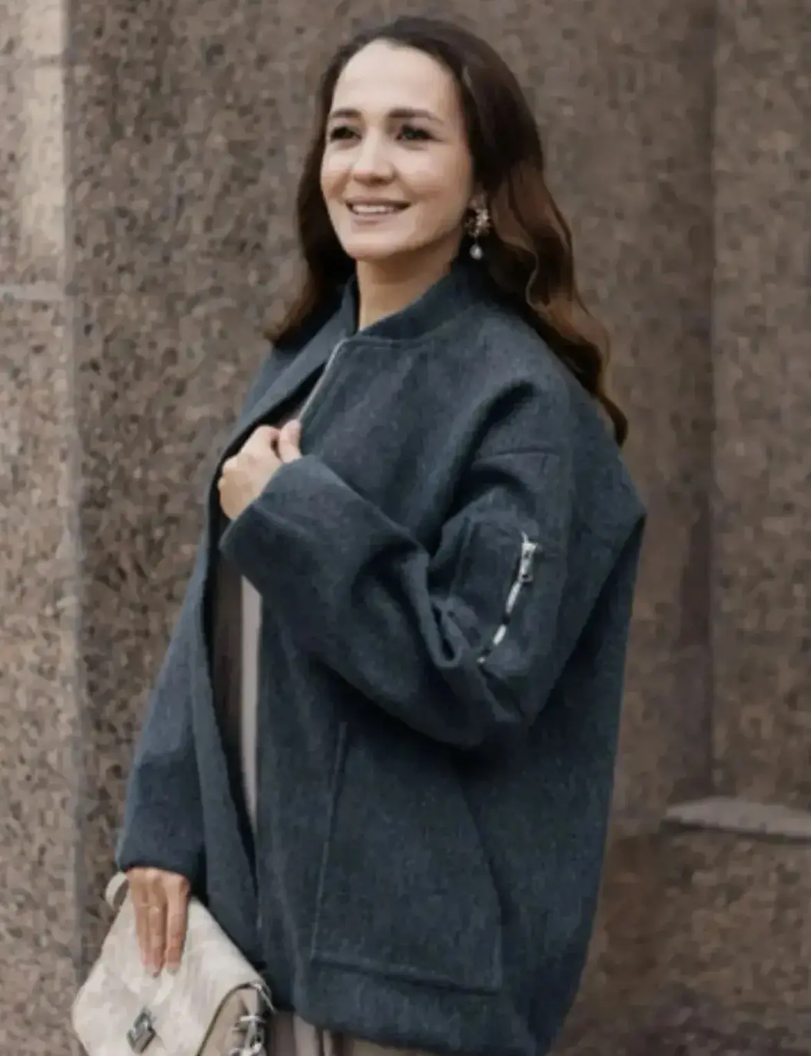 Бомбер серый Glam Secret
