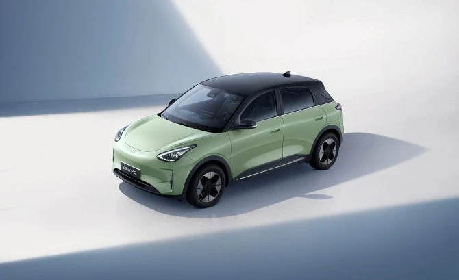 🤝 На российский рынок выйдет новый электромобиль Geely EX2