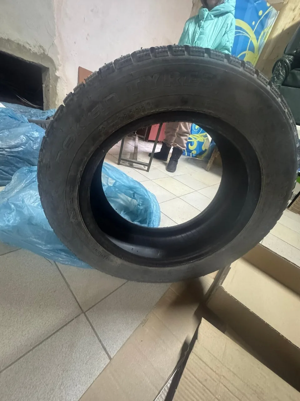 Продам резину 205/55 R16 мягкая, шипы 50%