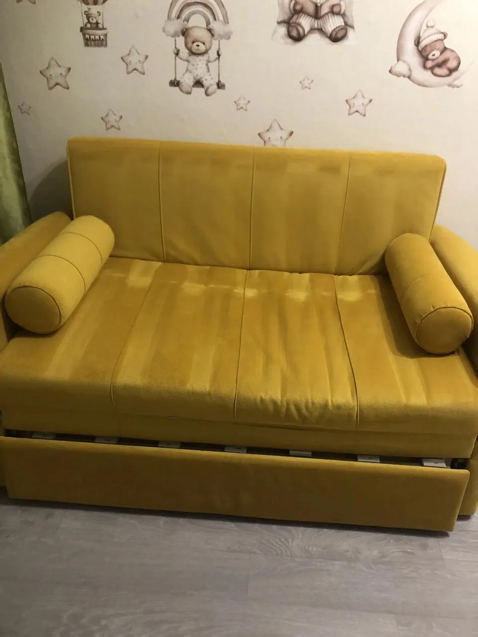 Продам диван 120×200 см с местом для хранения, б/у, Макеевка, 13 000 руб.