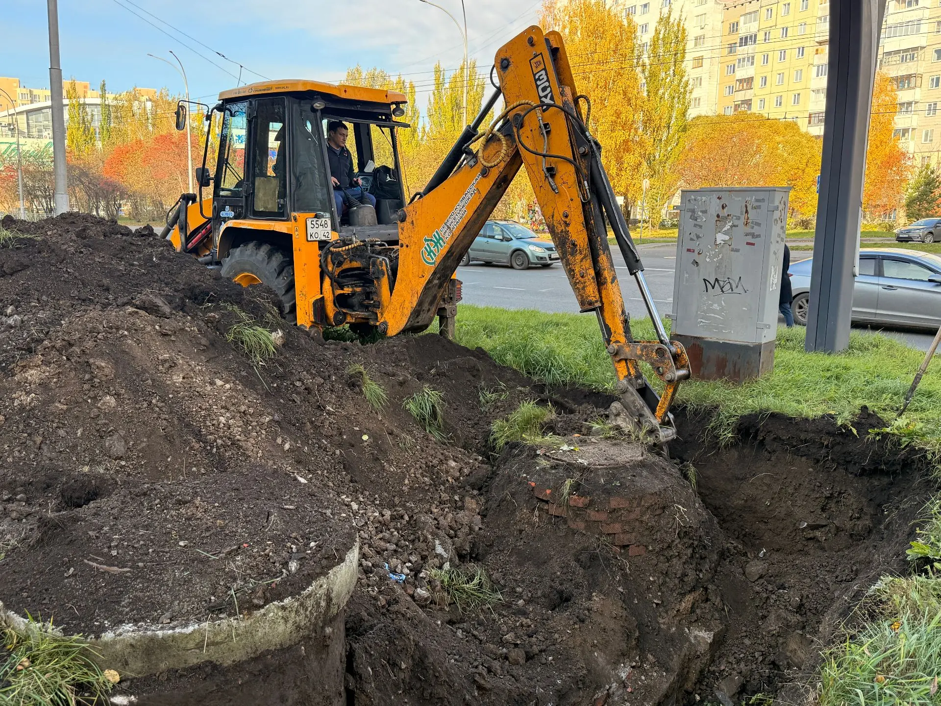⚙️ Кемвод: бригады уже приступили к работам на пр. Молодежном, 3а
