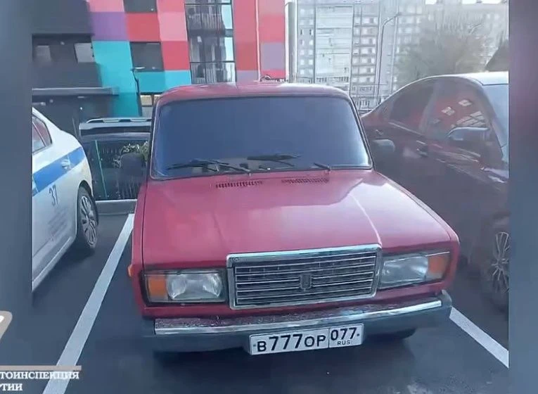 В Ижевске обнаружили «семёрку» с номером «В777ОР» и несуществующим регионом «077»