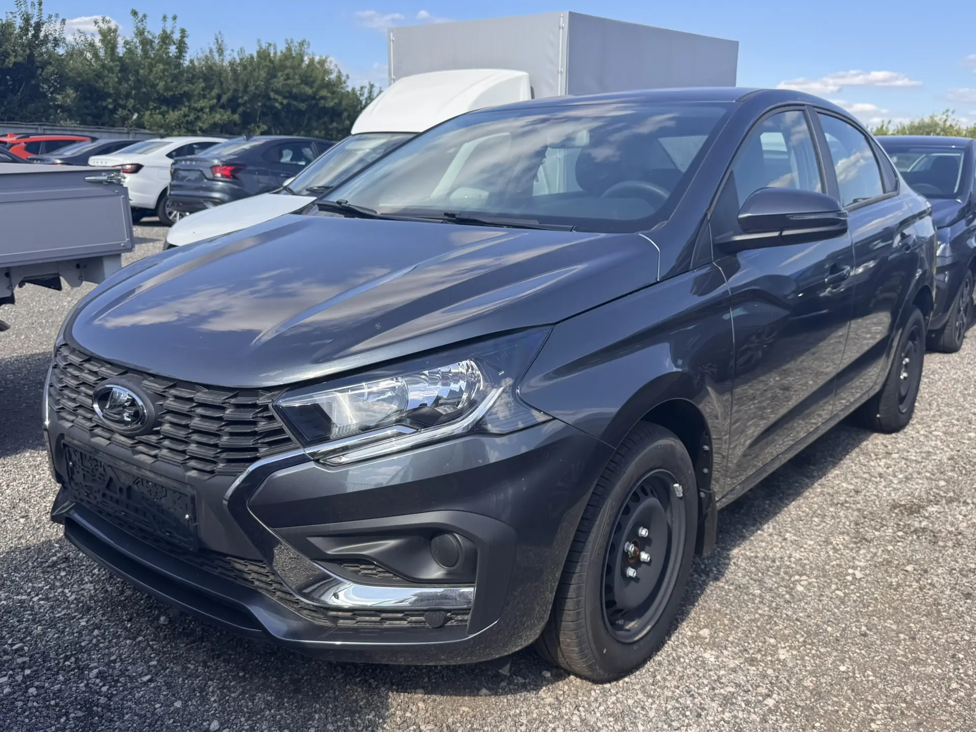🚗 LADA Iskra Седан