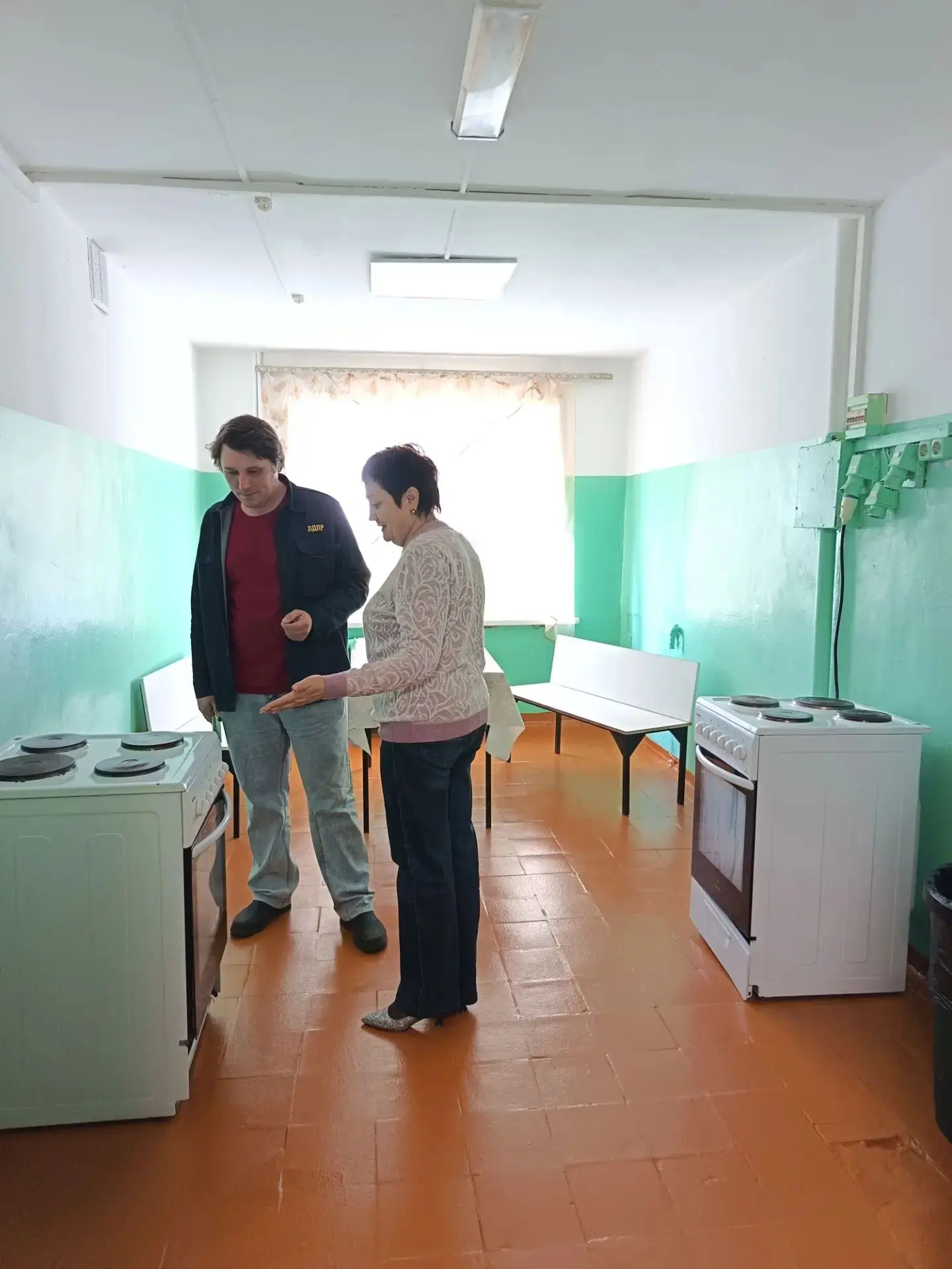 Для многих студентов общежитие это не жизнь, а выживание: тесные комнаты, старая сантех...