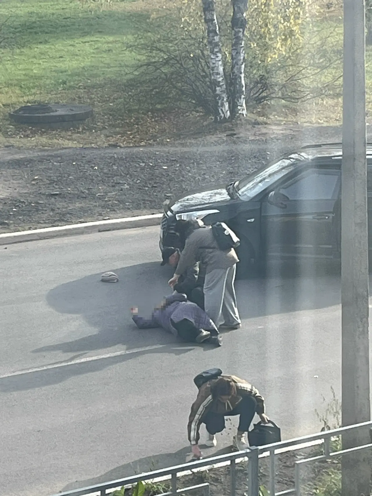 🚨 В Котласе под колёсами автомобиля оказалась пожилая женщина.