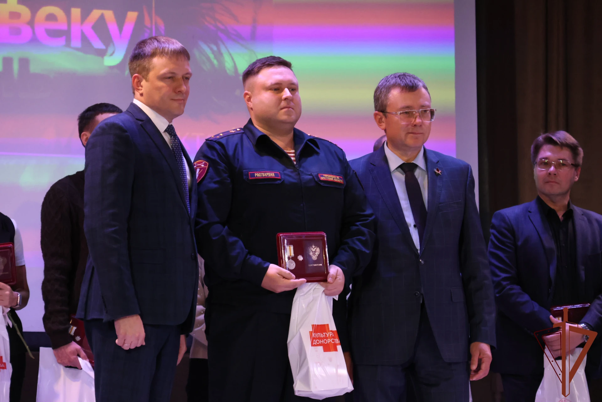 Сотрудник Росгвардии из Иркутской области награжден медалью «Донору костного мозга. Шан...