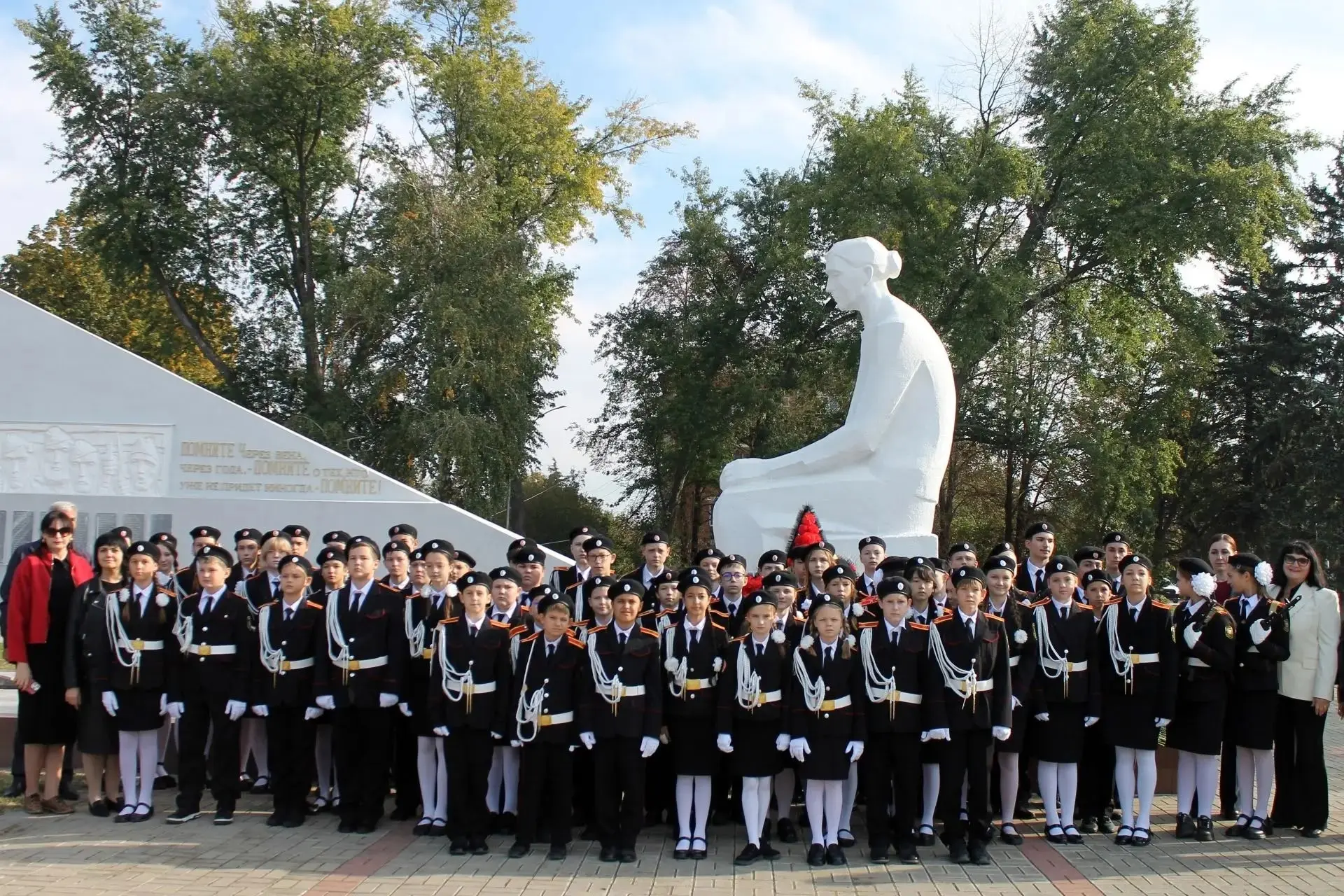 📰 В станице Динской почтили память защитников Отечества 🕊