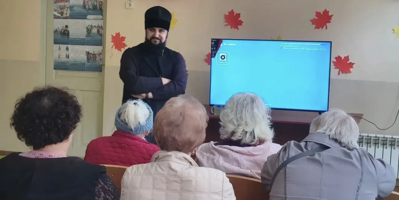 🕊️ Духовная опора и тепло беседы: встреча, посвященная Покрову Пресвятой Богородицы