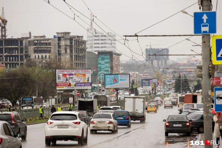 В Ростове-на-Дону изменилась схема движения транспорта после ночной атаки дронов. Движе...
