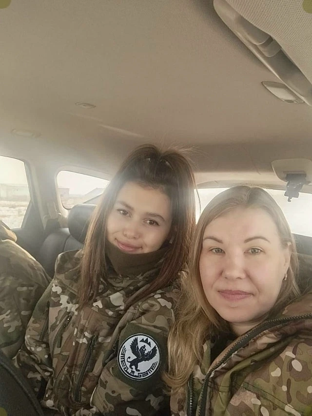 Девушки в форме — это символ стойкости и грации🥰