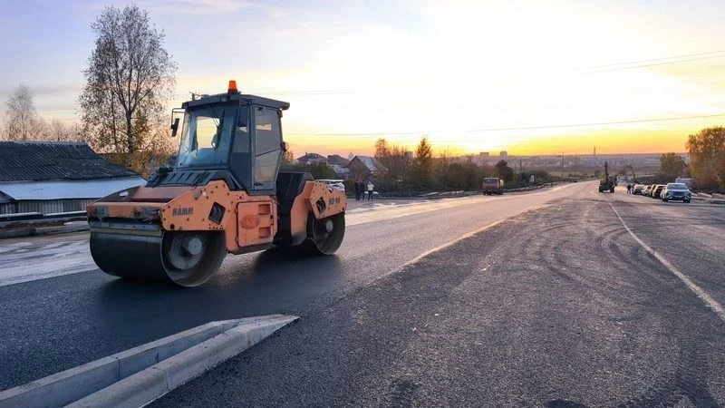 🚧 На дороге Светотехстрой — Химмаш начали укладывать финишный асфальт