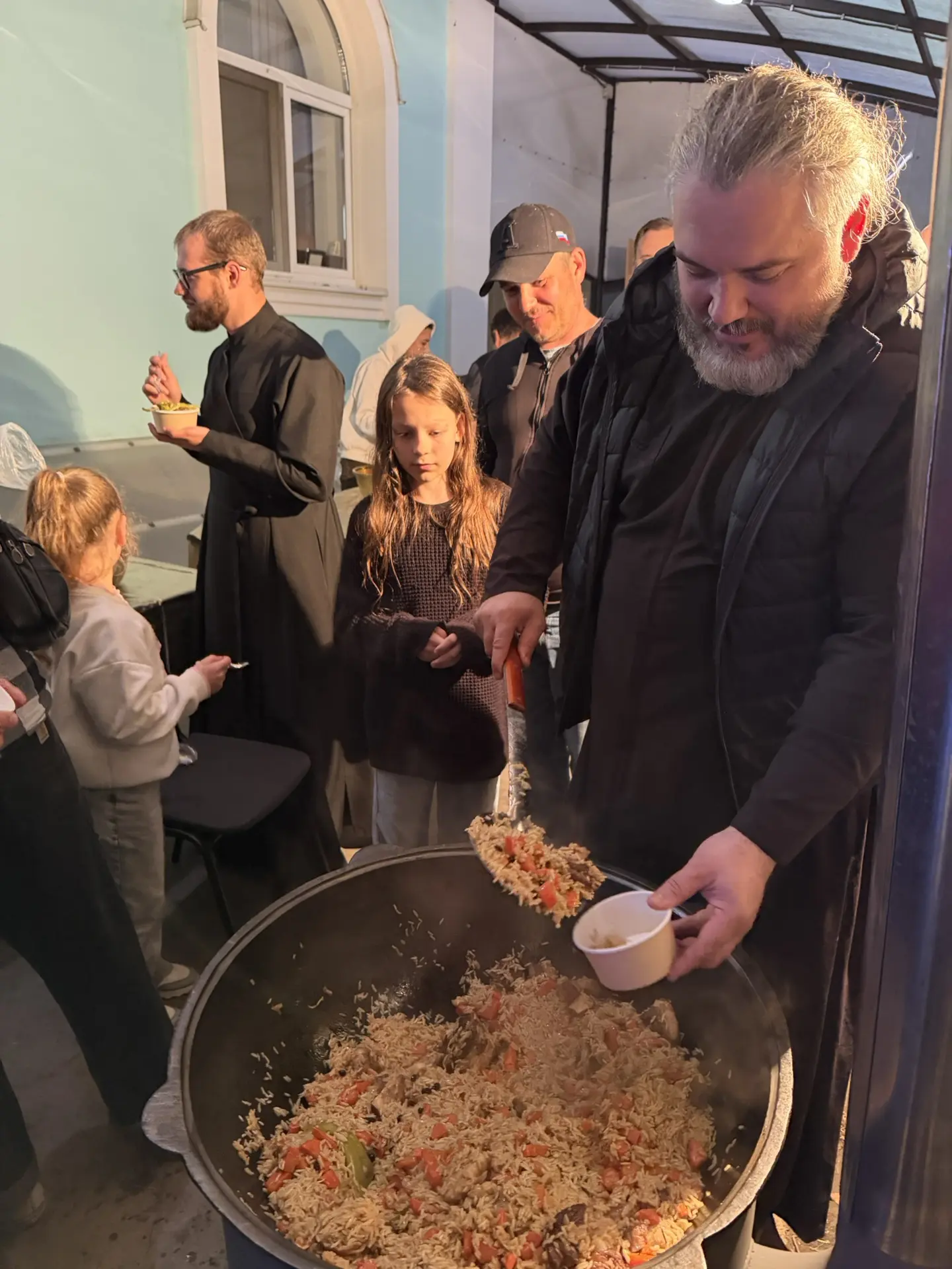 Приглашаем отпраздновать День отца