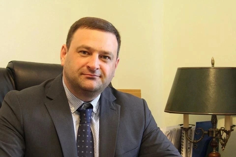 Эдуард Векессер заключен под стражу