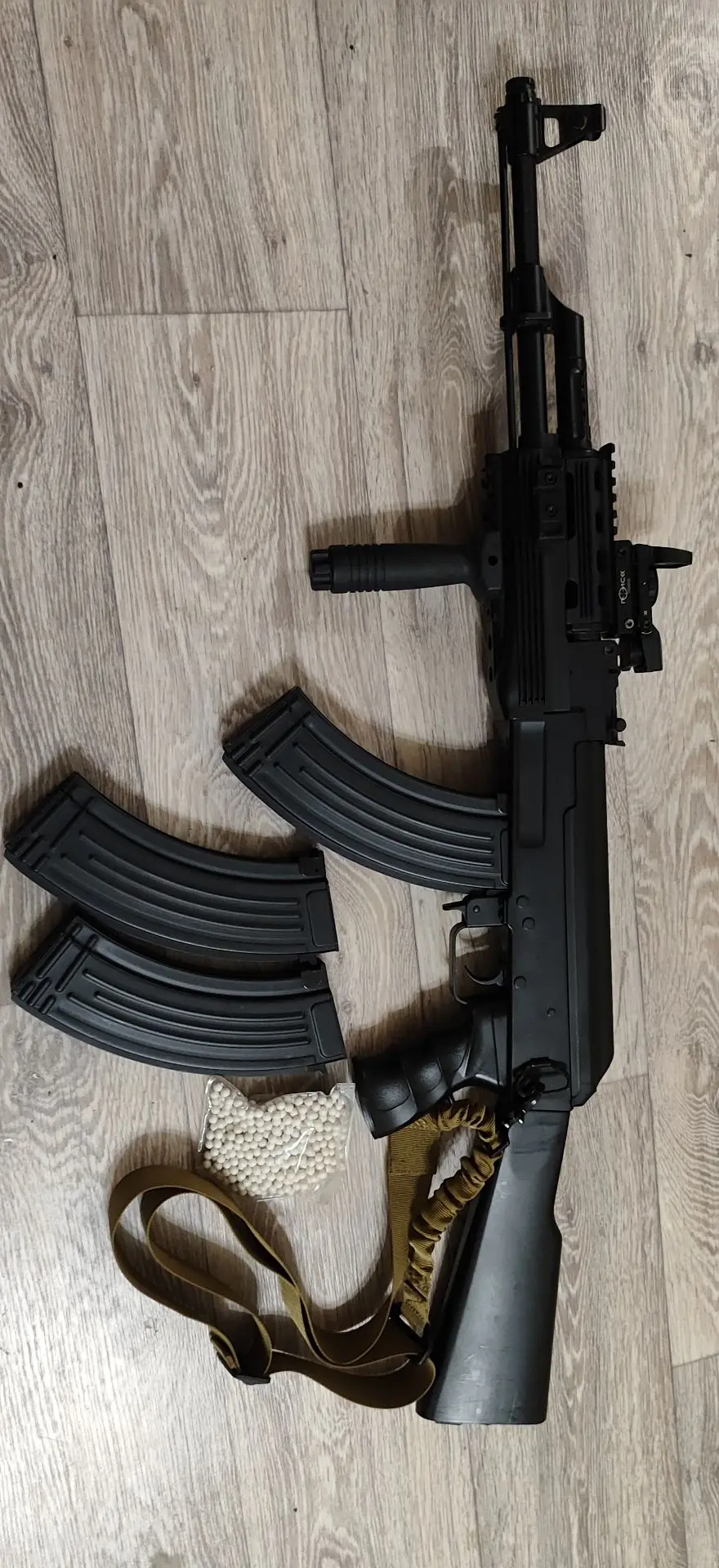 Продам страйкбольный привод (автомат). 125м/с. Состояние "пойдет". 4000р за сам привод....