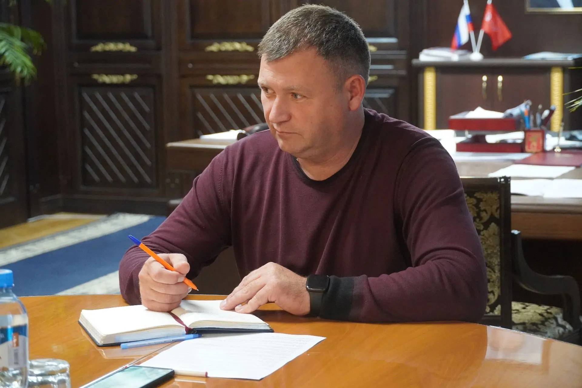 И.о. главы администрации Керчи Игорь Крутьков совместно с руководителем по технической ...