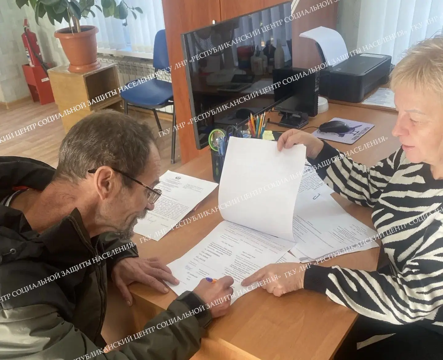 Филиалом № 7 ГКУ ЛНР «РЦСЗН» в городе Первомайске заключен социальный контракт по мероп...