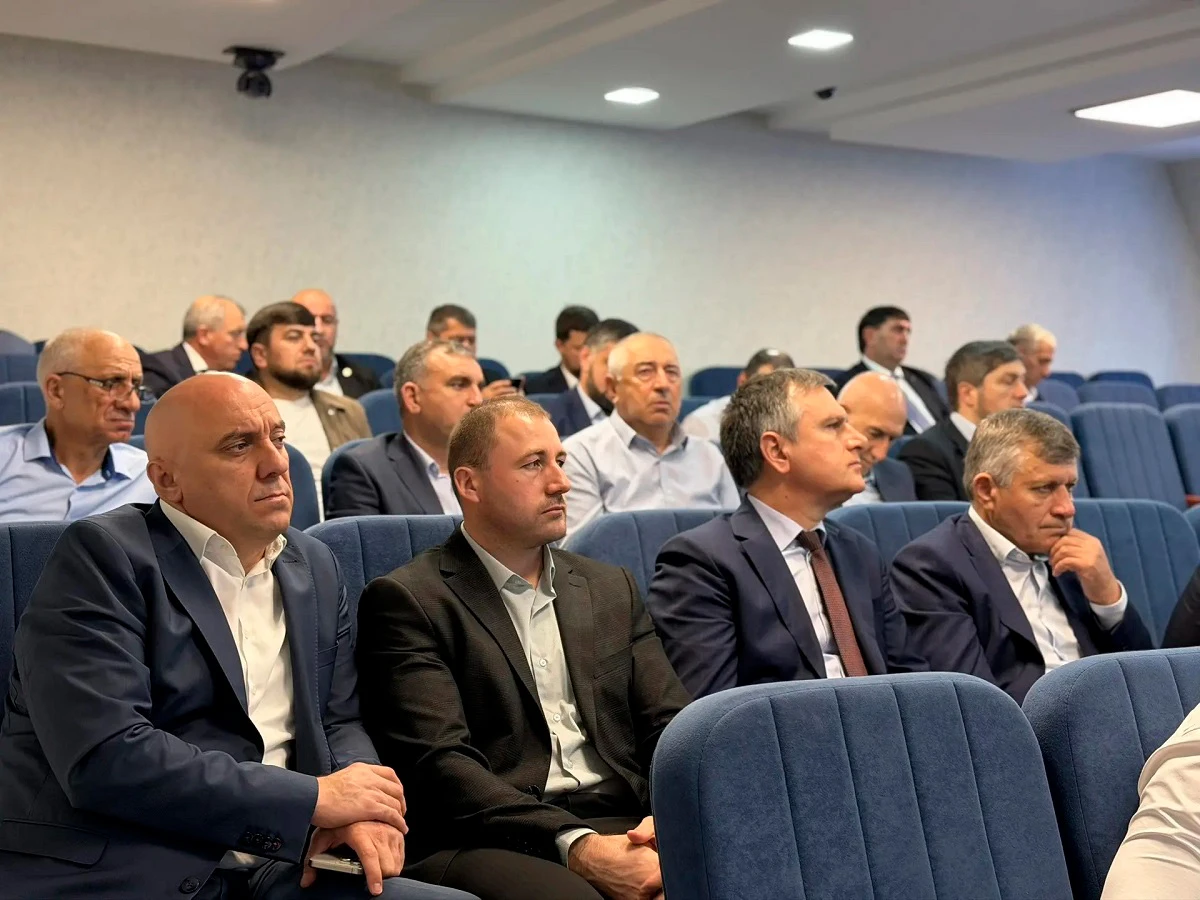 Глава Цунтинского района принял участие в семинар-совещании в УФНС России по РД