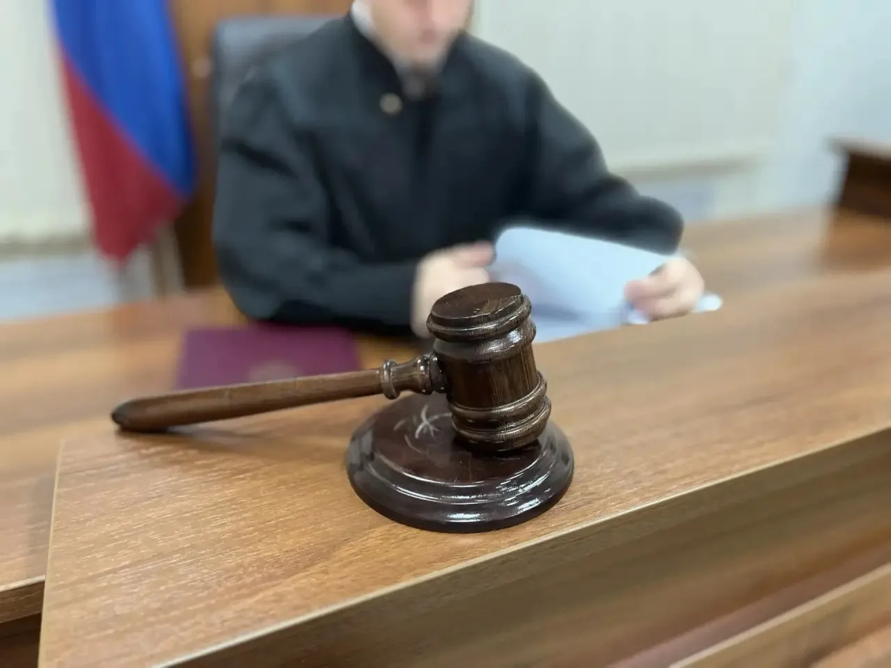 Кировский районный суд приступил к рассмотрению гражданского дела по иску в интересах Р...
