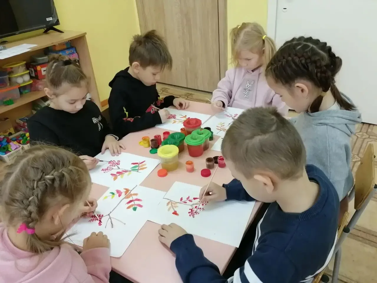 🎨 Осеннее вдохновение в группе «Лунтиков»!