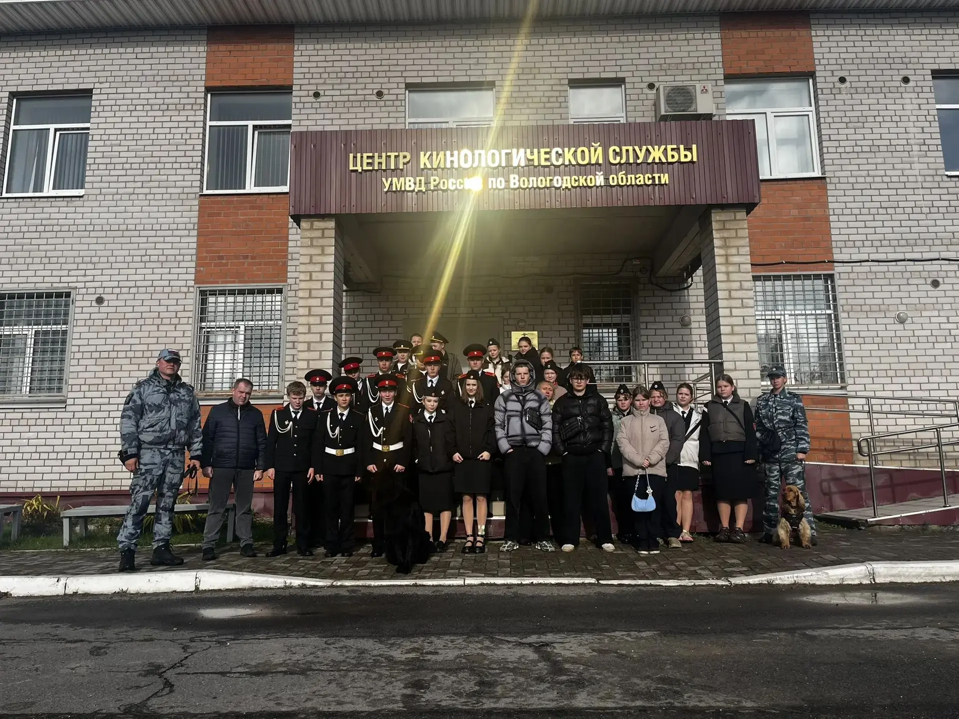 ✅️Вчера кадеты 6к и 9к классов отправились в познавательную поездку в Вологду — и день ...