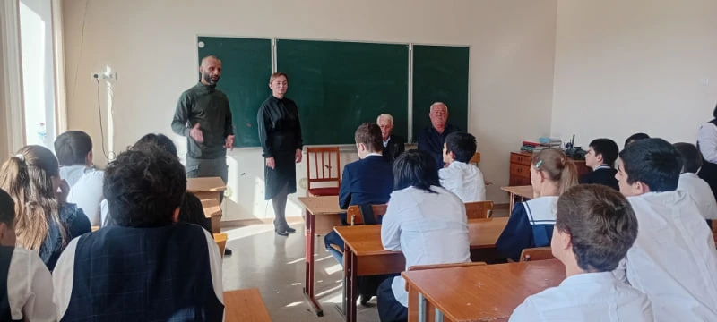 📍 В Пригородном районе Северной Осетии ветераны ОВД и участник СВО рассказали школьник...