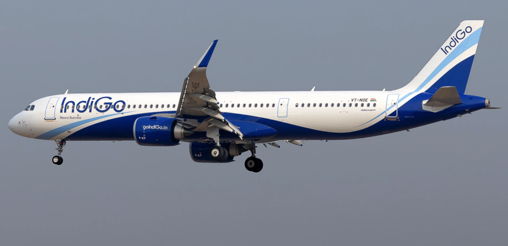✈️ IndiGo A321neo: возгорание пауэрбанка в багажном отсеке, рейс перенаправлен в Хайдар...