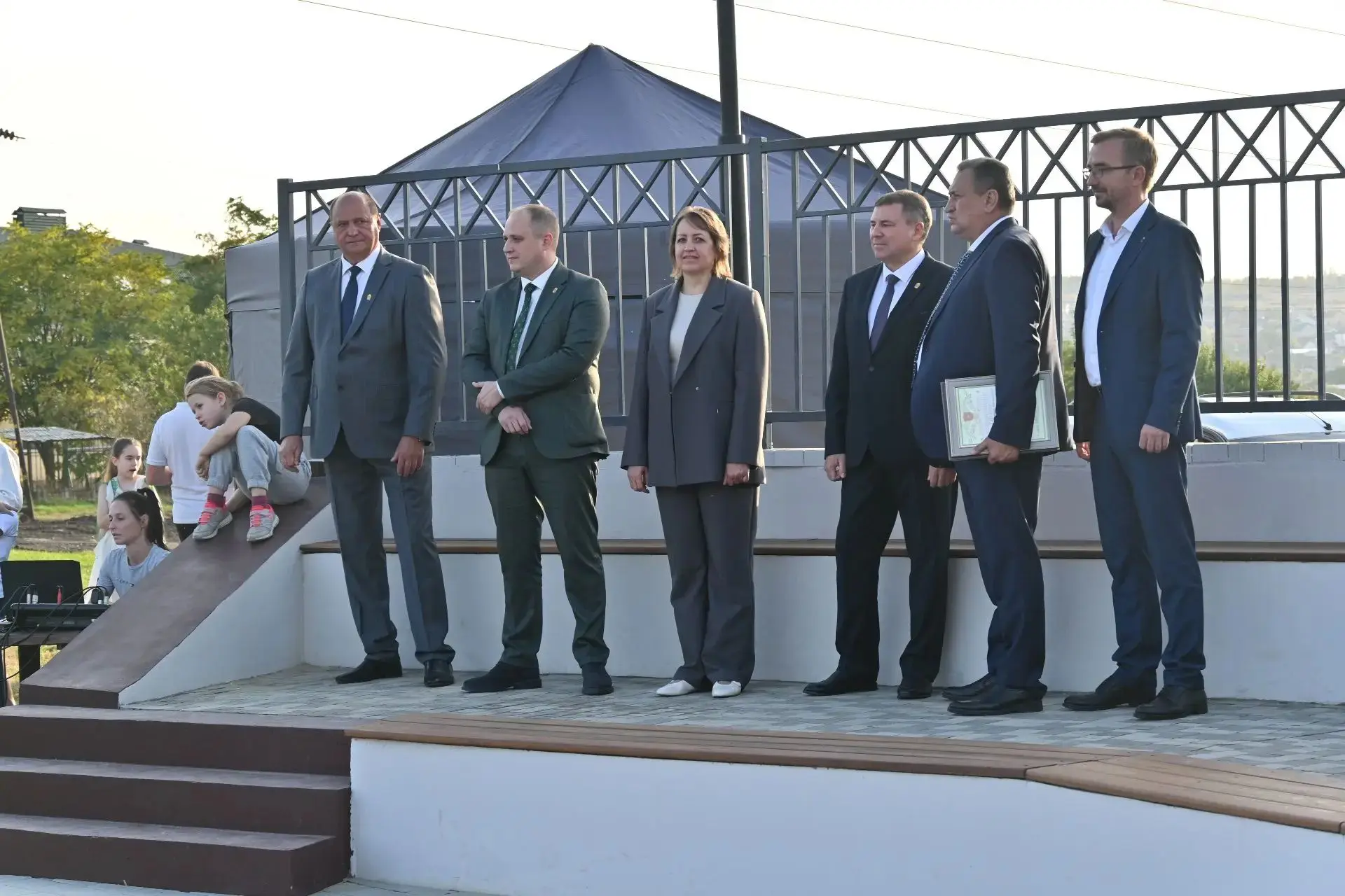 🌳 В хуторе Большой Лог открылся новый сквер!