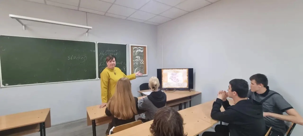 🎉 Кураторские часы, наполненные глубоким смыслом! 🎉
