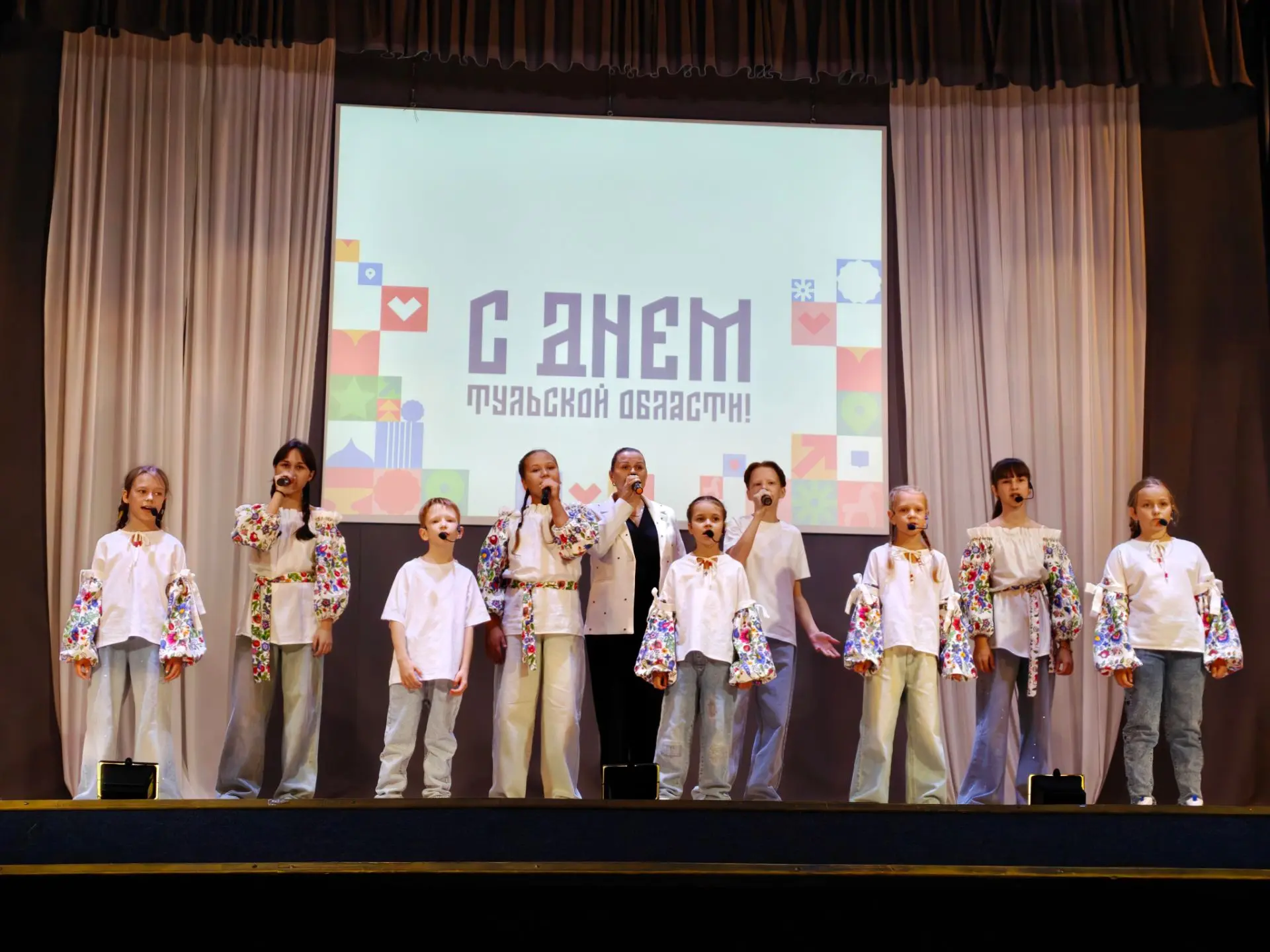 🎤 В Доме культуры «Гипсовый» прошёл душевный концерт ко Дню Тульской области!