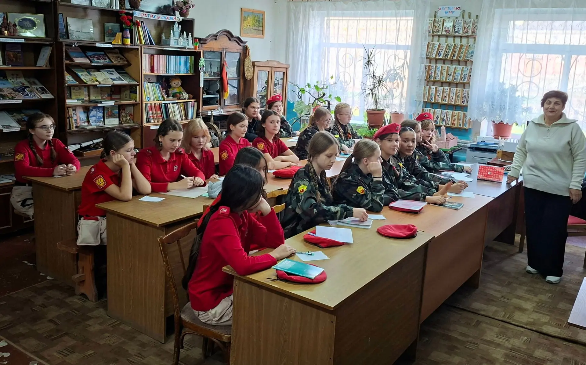 👩‍⚕️В Лицее прошла беседа по половому воспитанию, которую провела специалист кабинета ...