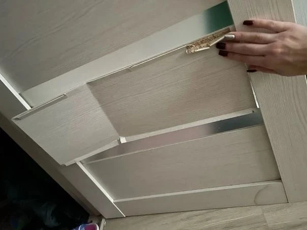 Такую же новую вставить. Цена?
