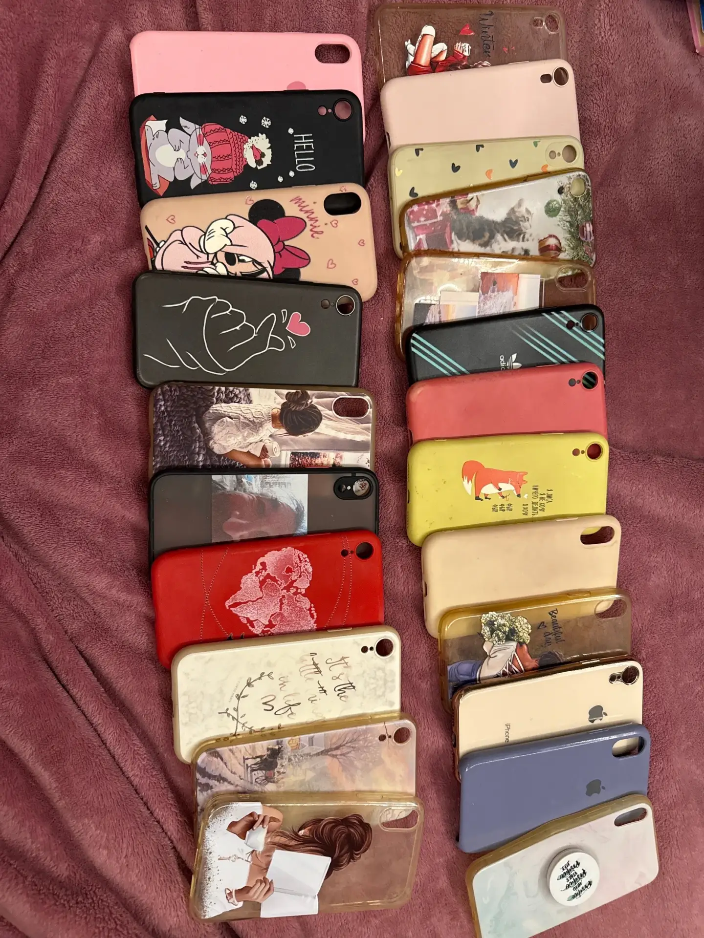 Отдам даром чехлы на XR iPhone