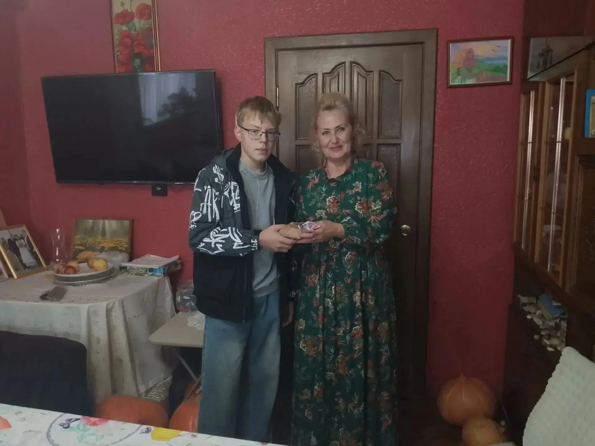 «Спасибо тем, кто учил нас учить»: акция «Благодарность» в нашей школе