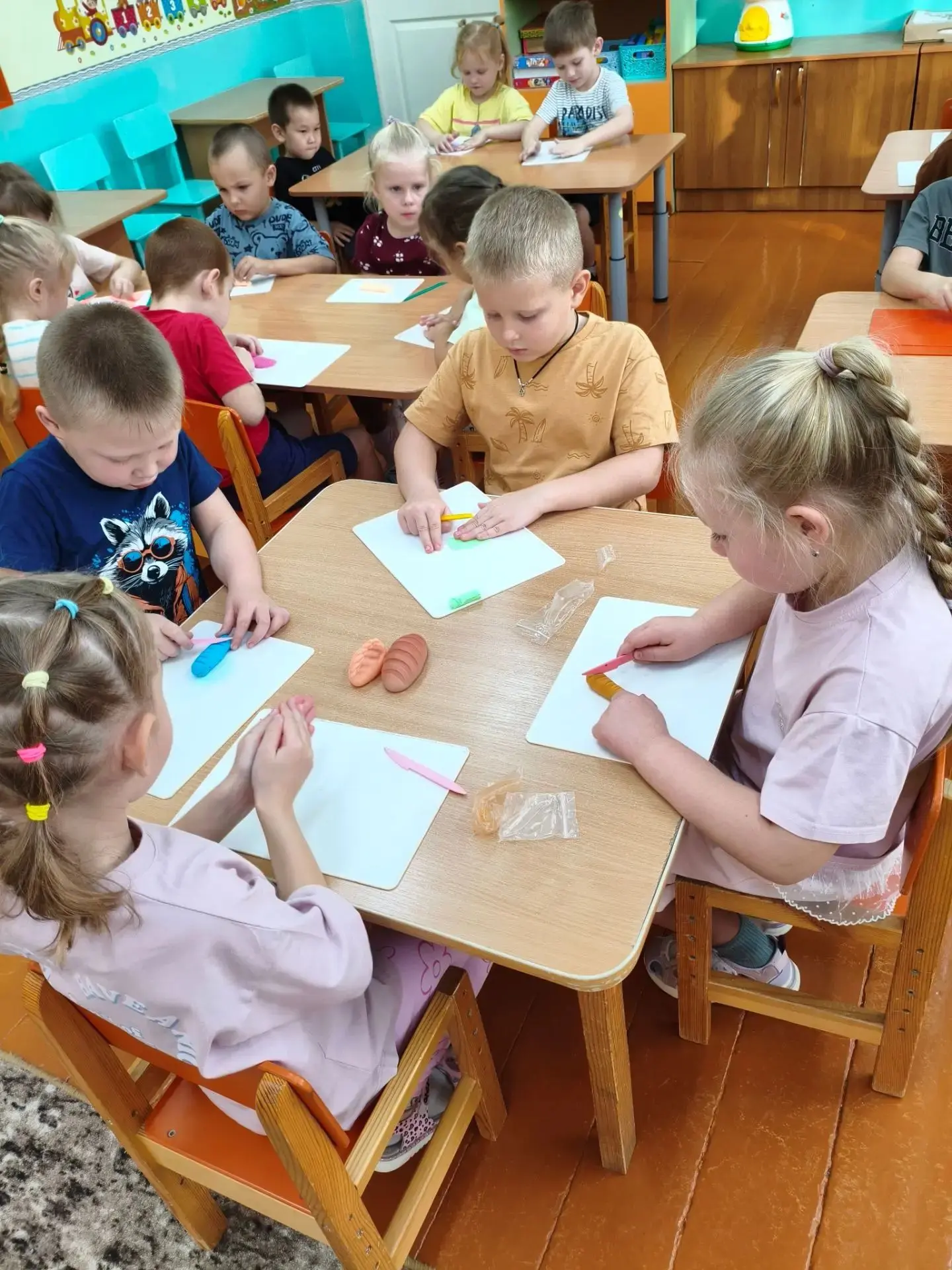 Напеку вам друзья, пирожков.