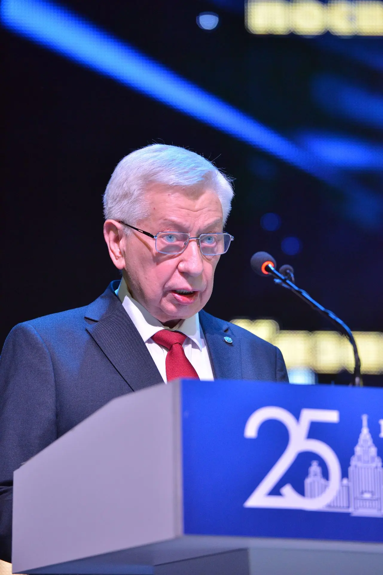 🇰🇿🎓🇷🇺Филиал МГУ в Астане по праву считается одной из ведущих интеллектуальных площ...