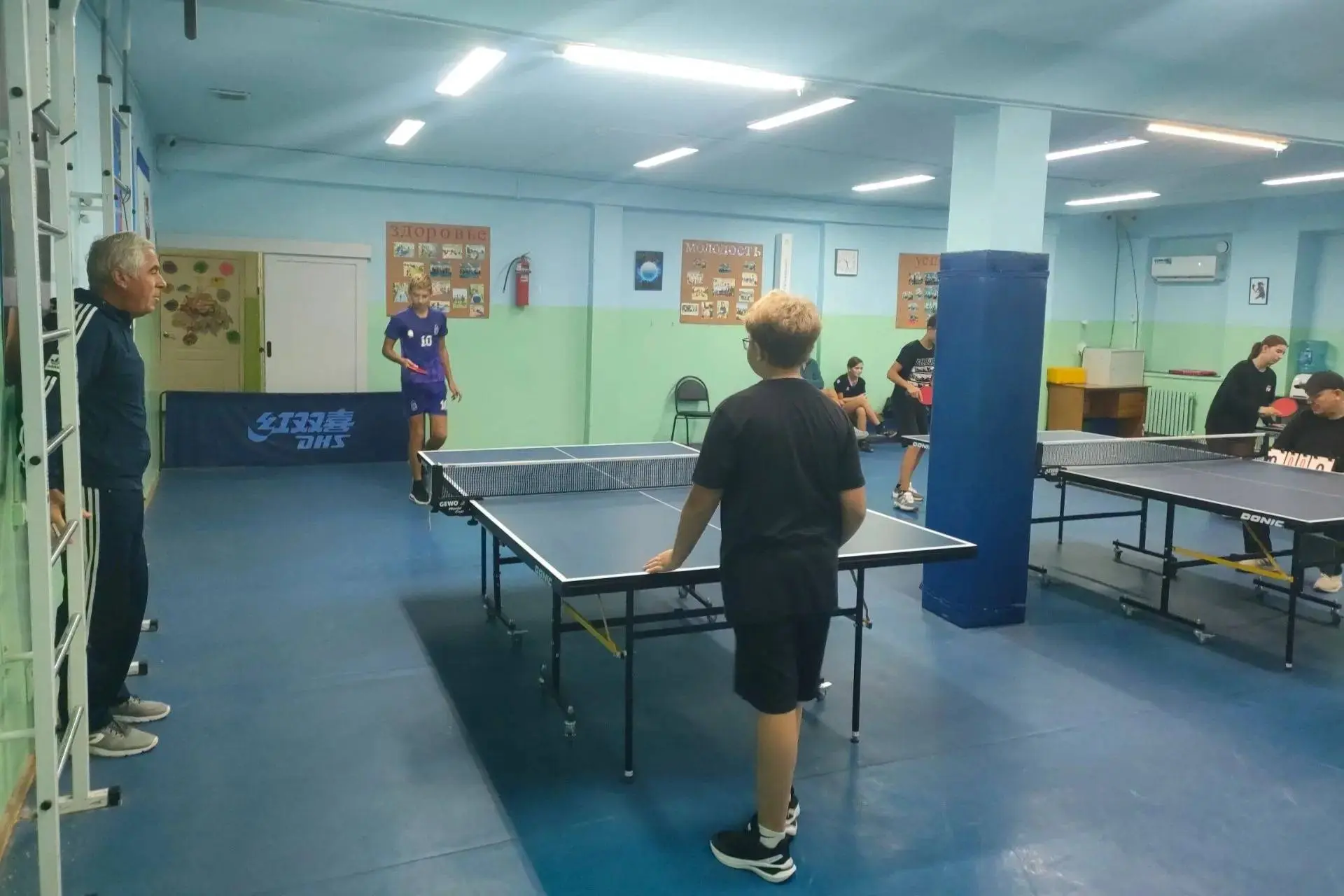 В Феодосии состоялись соревнования по  настольному теннису и дартсу