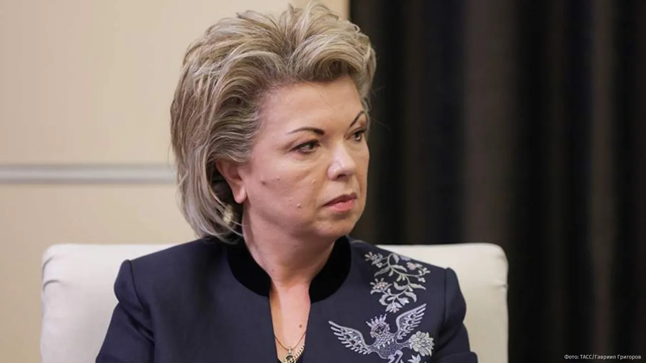 Ошибки разговорной речи не могут становиться нормой, это не нужно поощрять, заявила сов...
