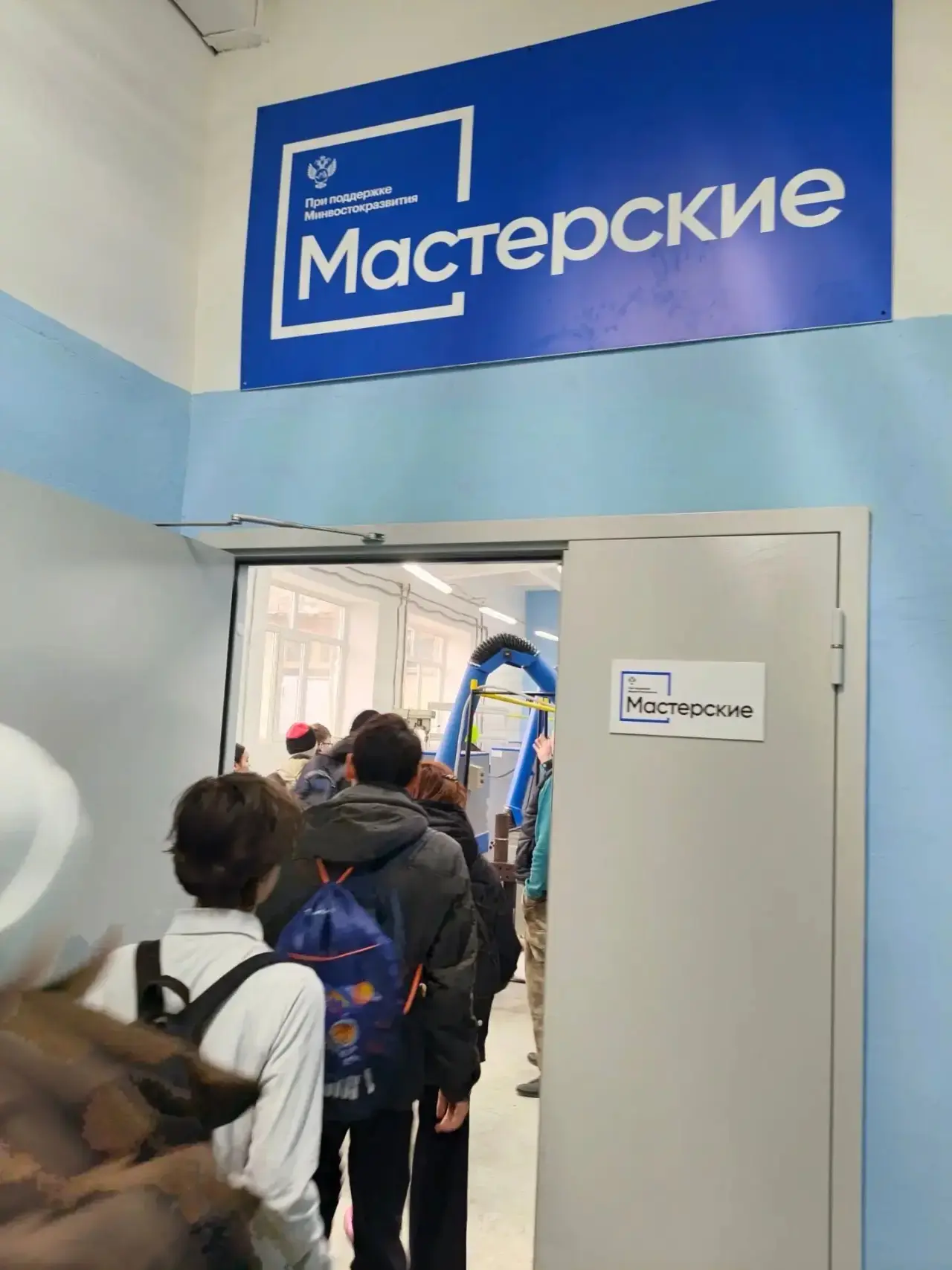 🚀 Будущее уже здесь: школьники попробовали себя в разных профессиях!