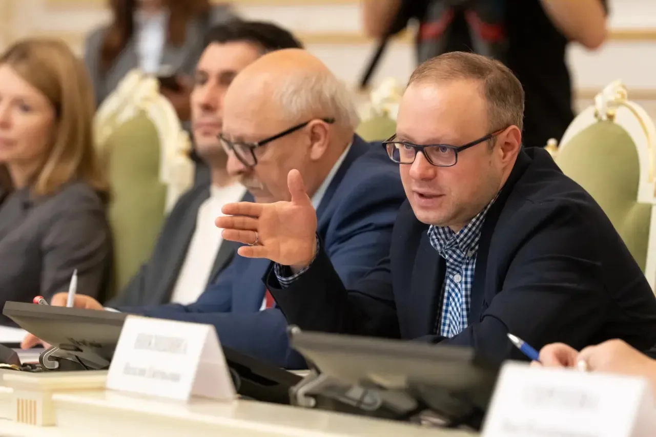 Рабочая группа заксобрания Петербурга выступила за полный запрет продажи вейпов