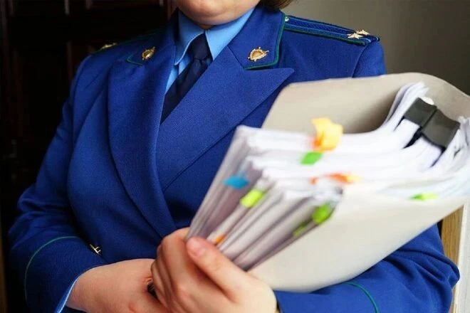 Прокуратура г. Верхней Пышмы на постоянной основе осуществляет надзор за исполнением тр...