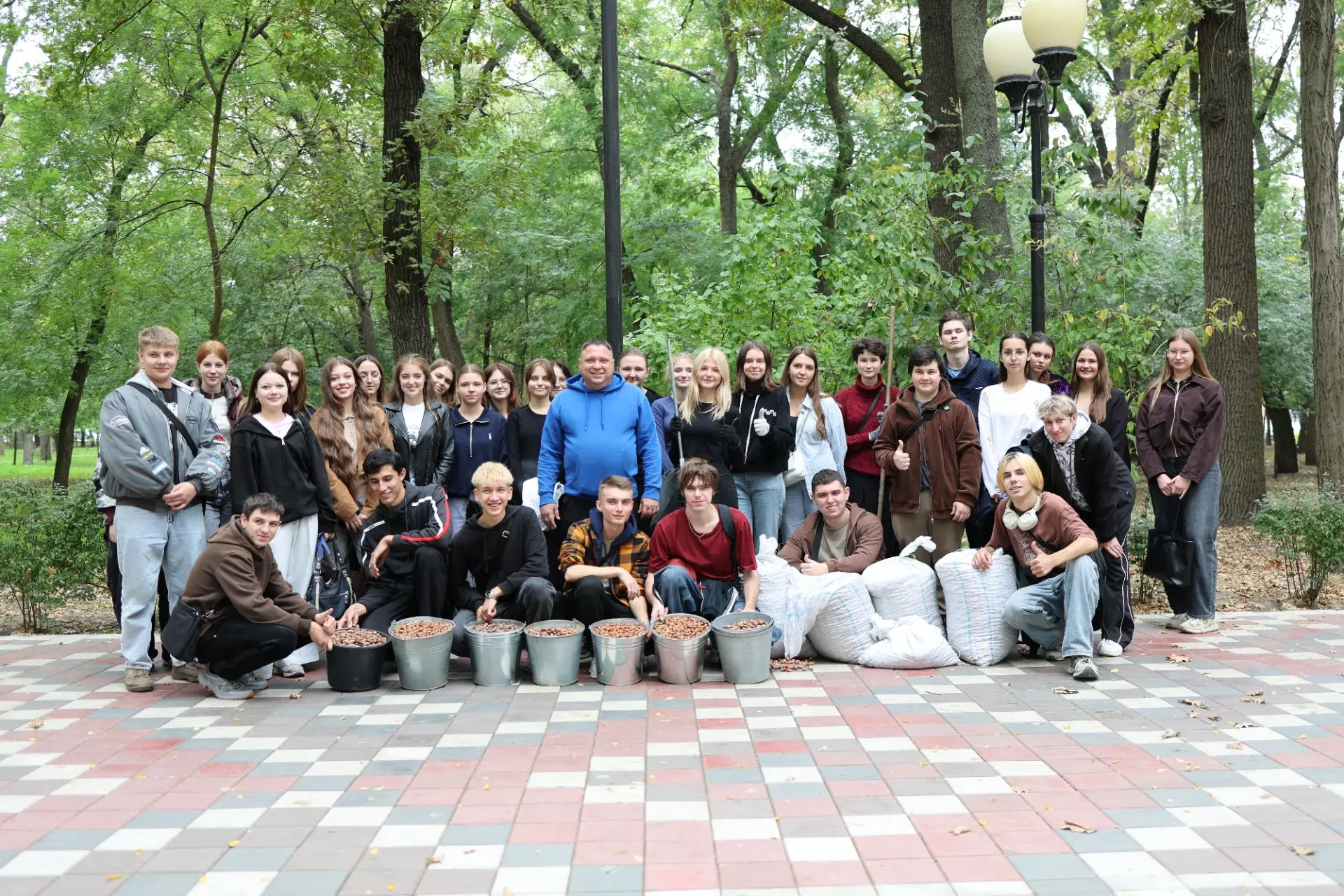 🌳 Студенты и преподаватели факультета естественных наук — за сохранение лесов!🌳