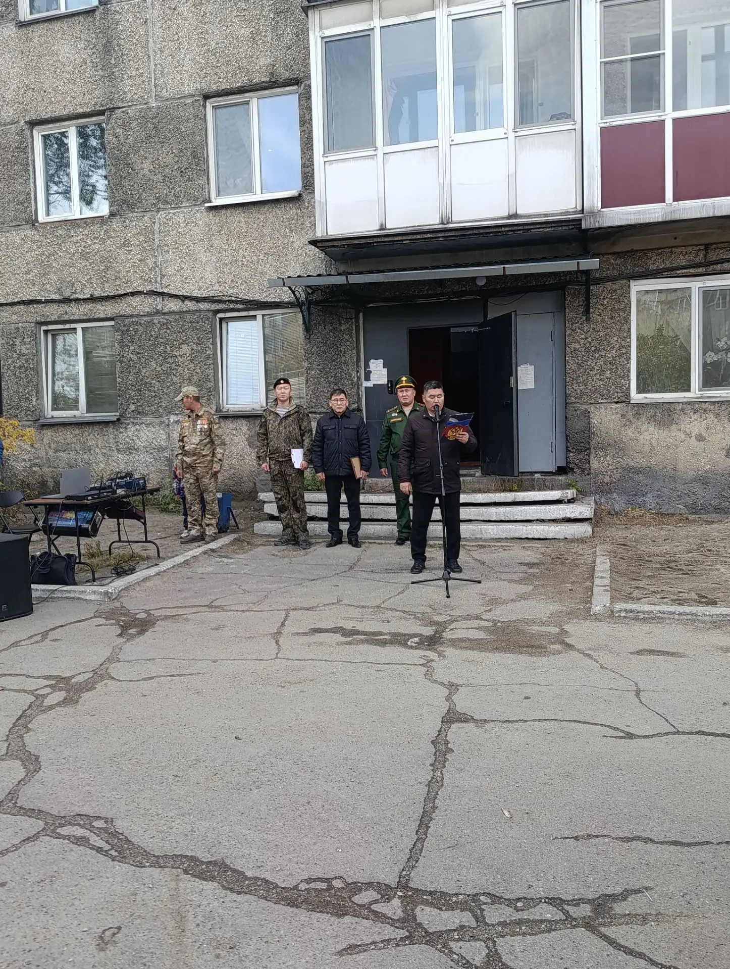 🕯️ В Кызыле открыли мемориальную доску герою СВО Монгушу Батыю Сергеевичу