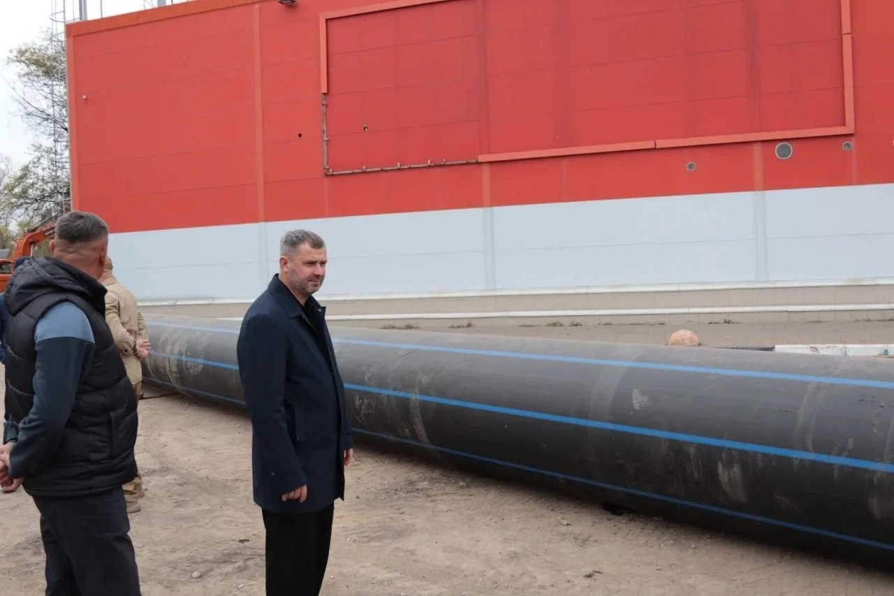 В Балакове продолжается ремонт канализационного коллектора