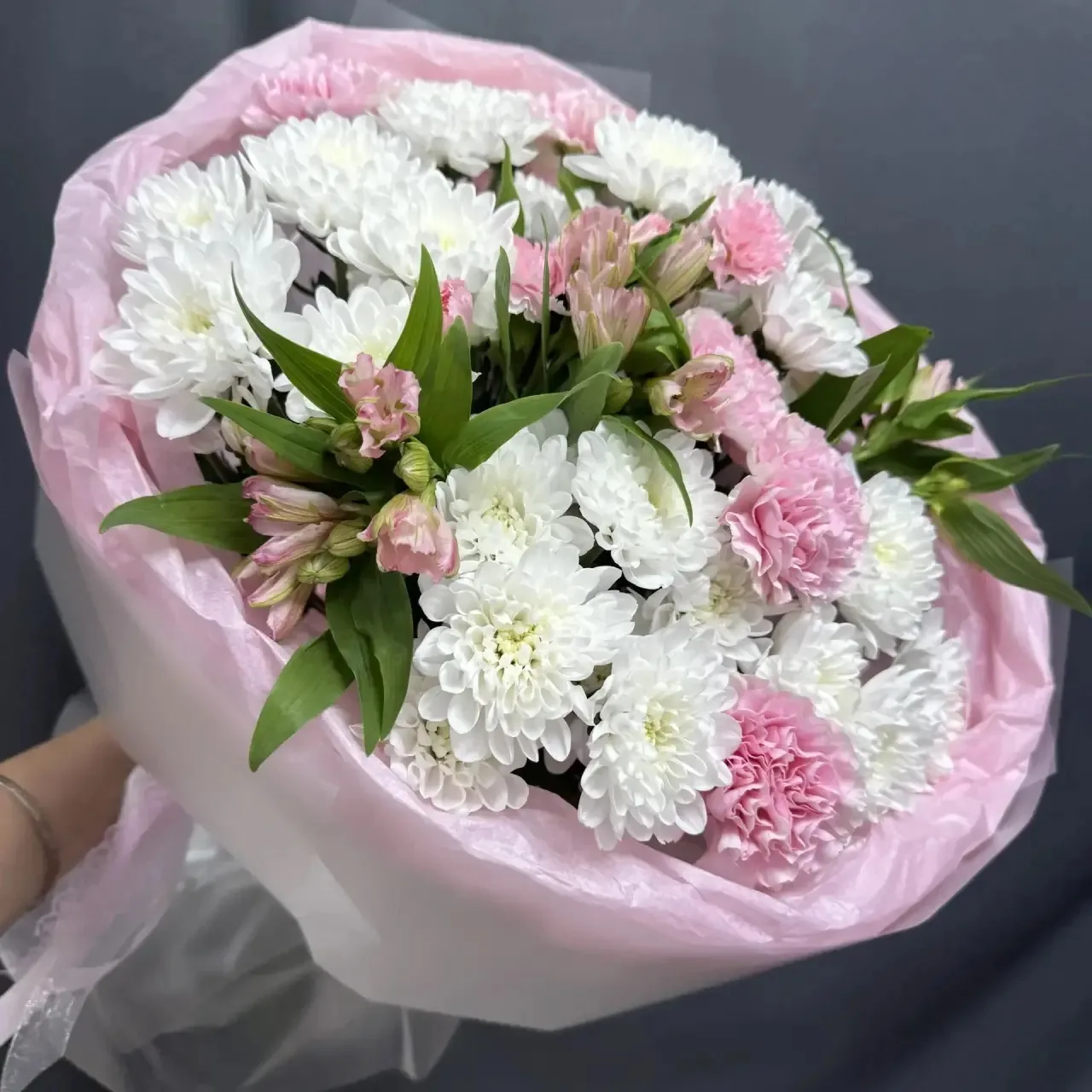 И на готовые букеты СКИДКА 15% 🎏