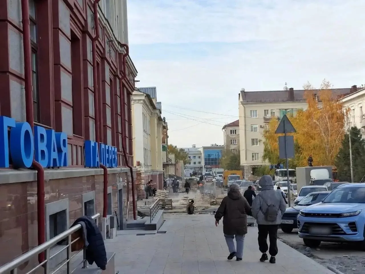 Благоустройство подходов к площади Бухгольца почти завершено