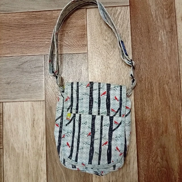 Продам совершенно новую сумку. Цена 800₽