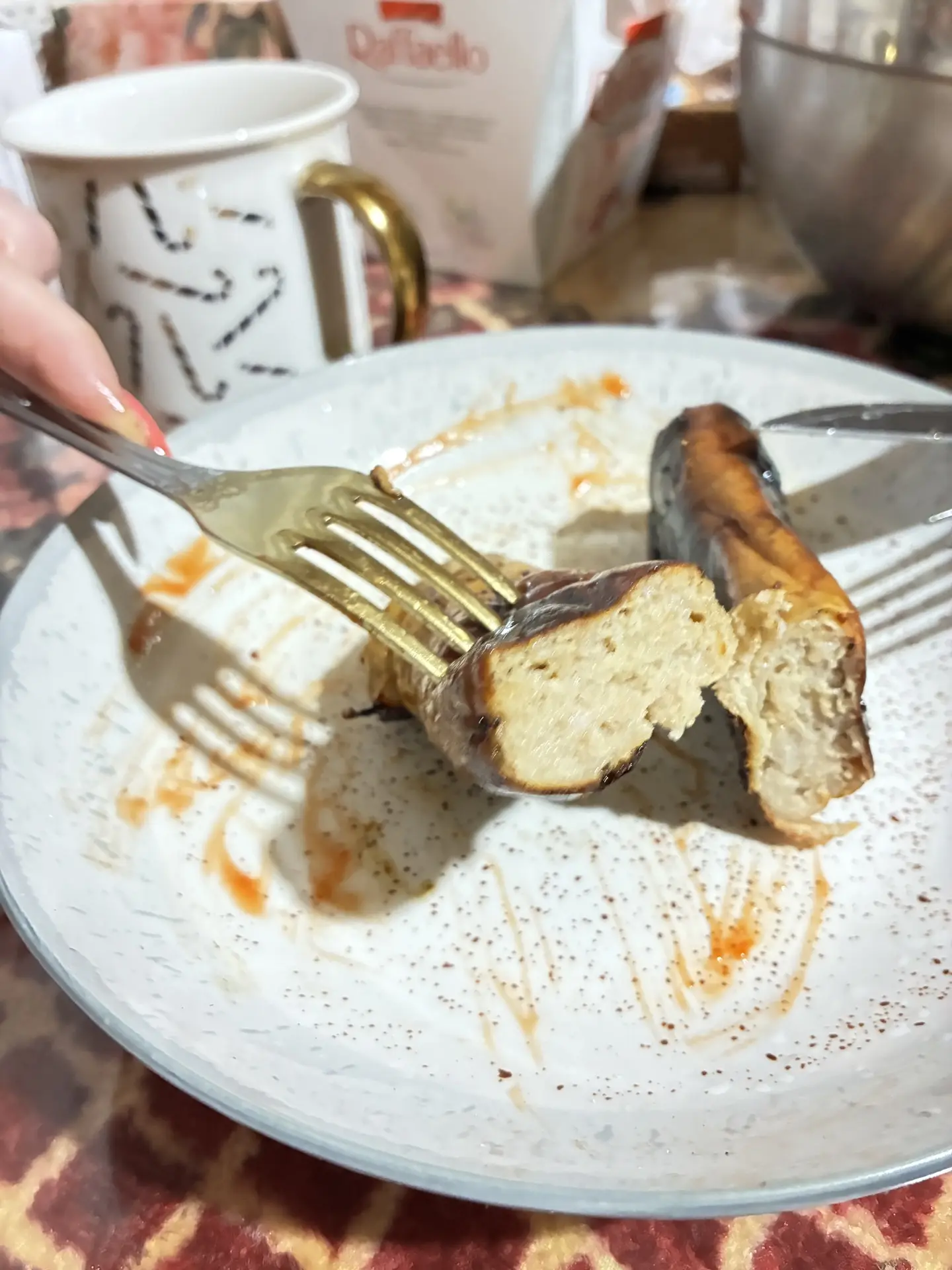 Сегодня купили купаты- пикантные.  Фото в разрезе, т.к. уже нечего фотать🤣.Подтверждаю...
