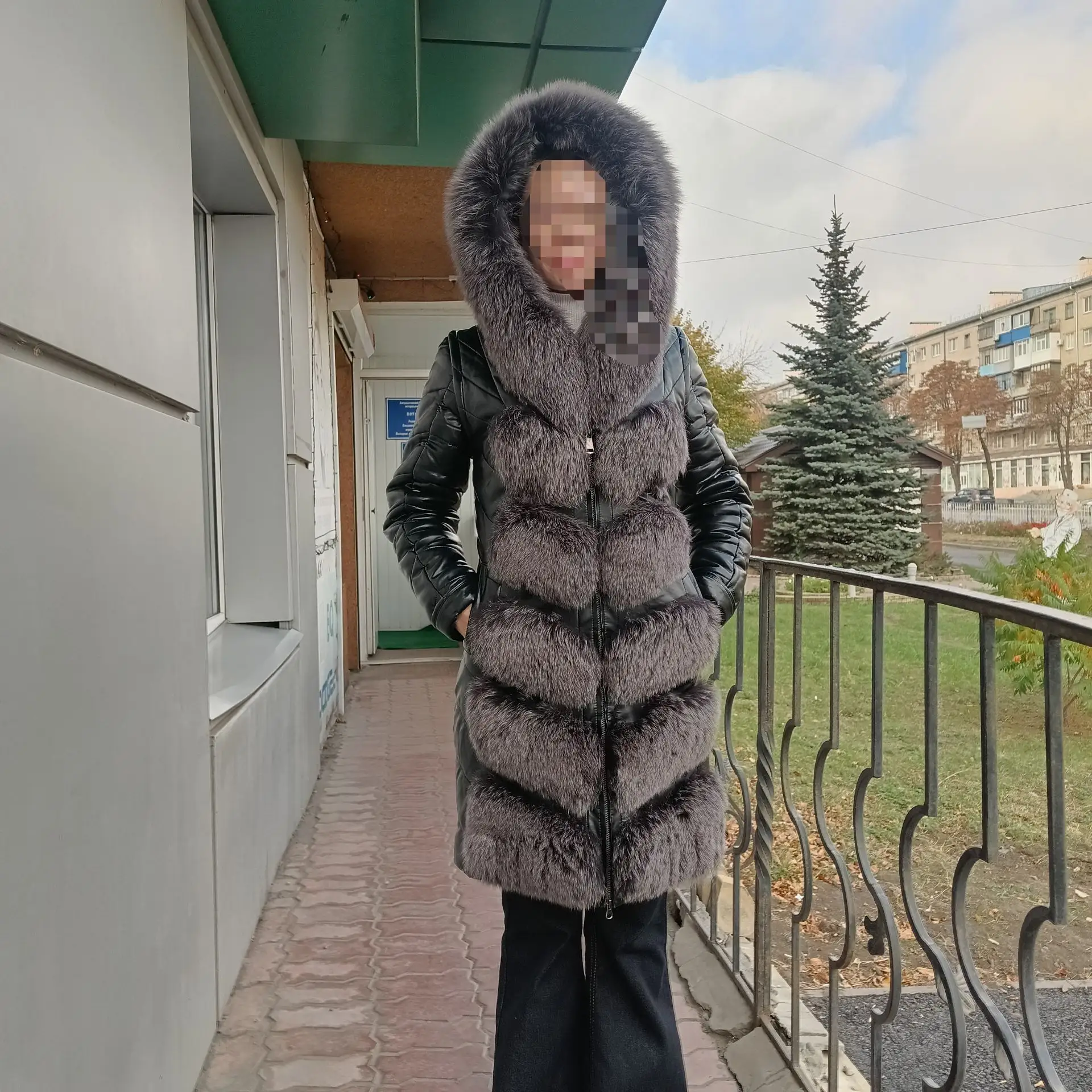 Здравствуйте .Выложите пожалуйста.Продам.Куртка зима,ЭКО кожа,нар.мех писец,одевалась п...